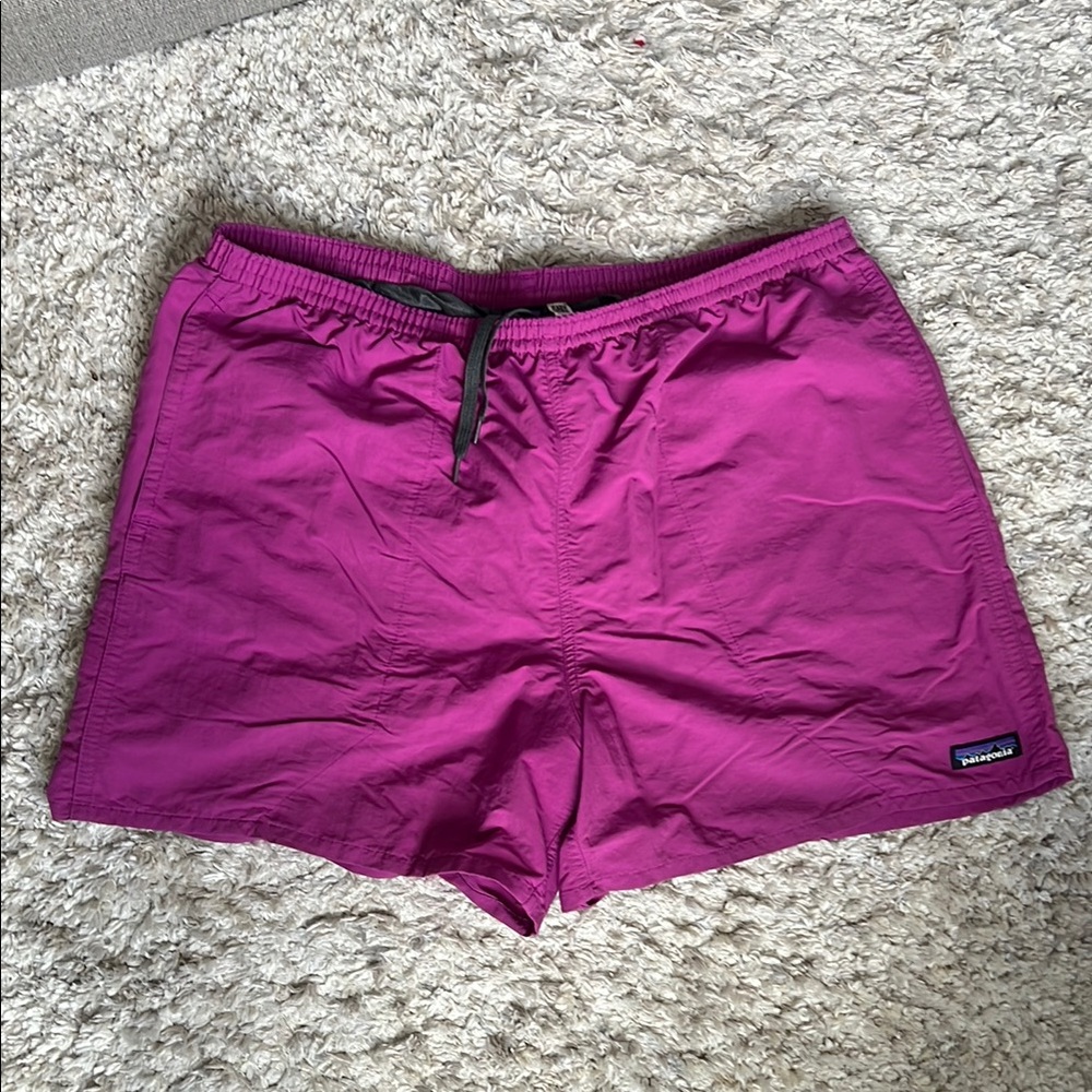 Patagonia Men's Baggies TM 5” inseam Hybrid Shorts in Magenta